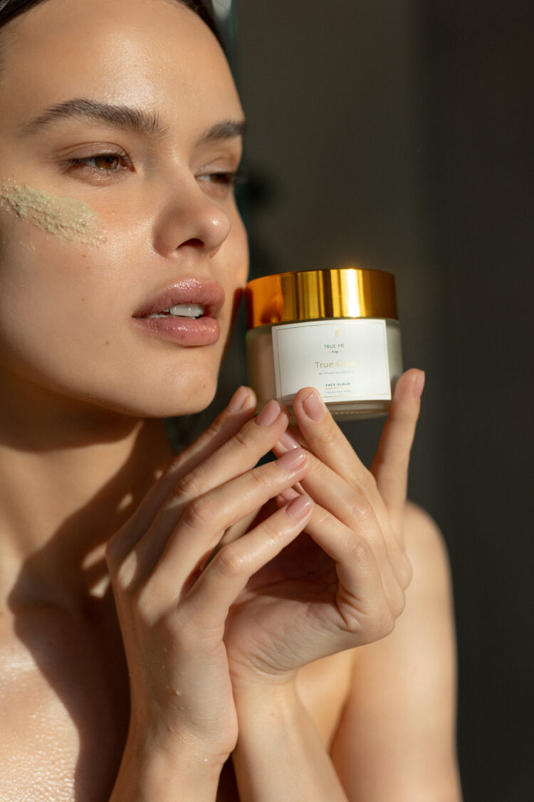 Скраб для лица True Glow