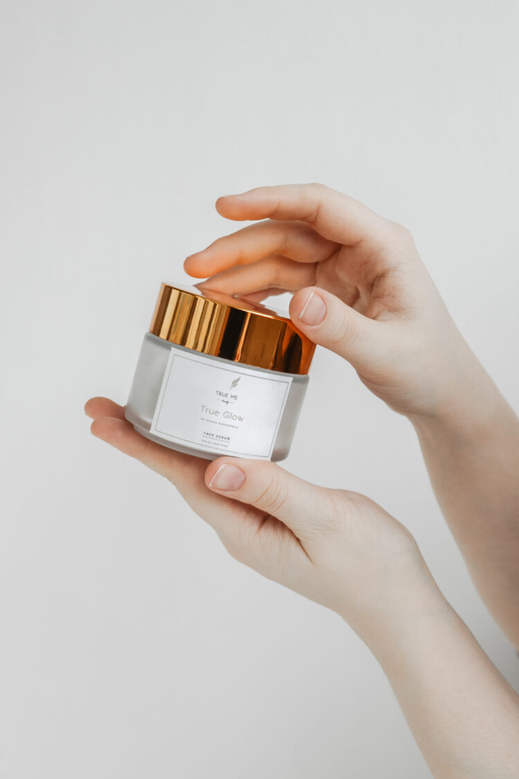 Скраб для лица True Glow